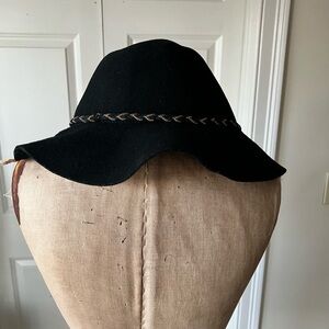 Summer Black Hat with Gold Details